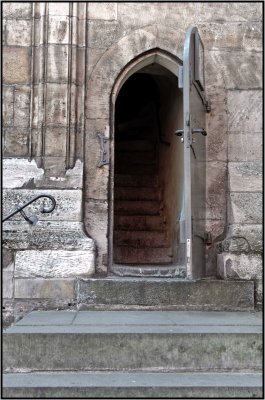 _small_015 Halle-Marktkirche unserer lieben Frauen-Turmbesteigung-Eingang.JPG _small_015 Halle-Marktkirche unserer lieben Frauen-Turmbesteigung-Eingang.JPG