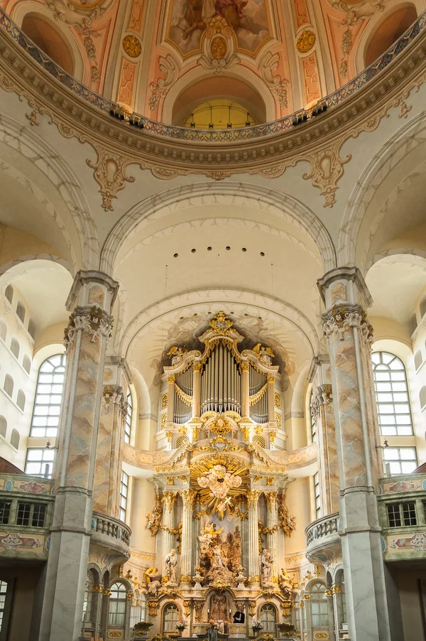 Frauenkirche Innen_1.webp
