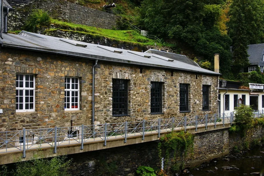Fassade Stein 004 Monschau A7_2875.webp Fassade Stein 004 Monschau A7_2875.webp
