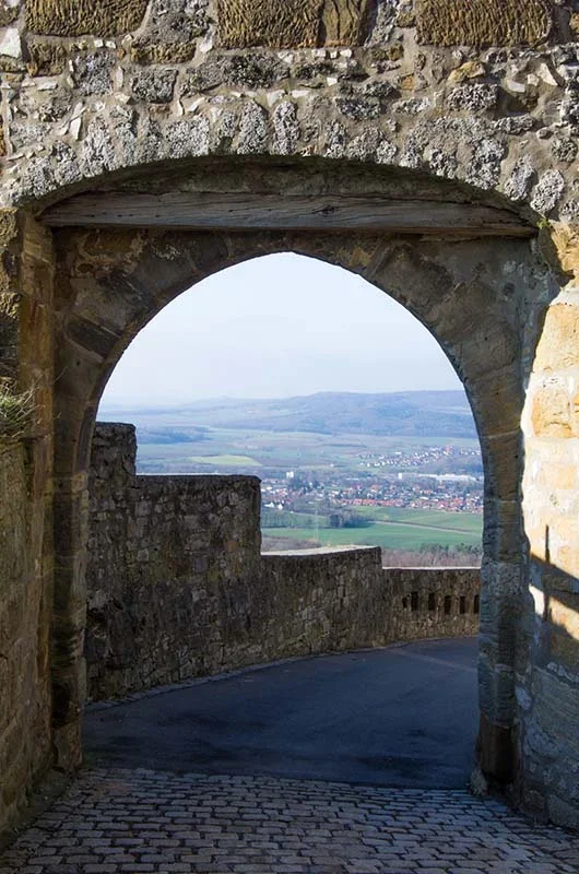 IMGP9435  03 2016 Giechburg Kopie 800.webp