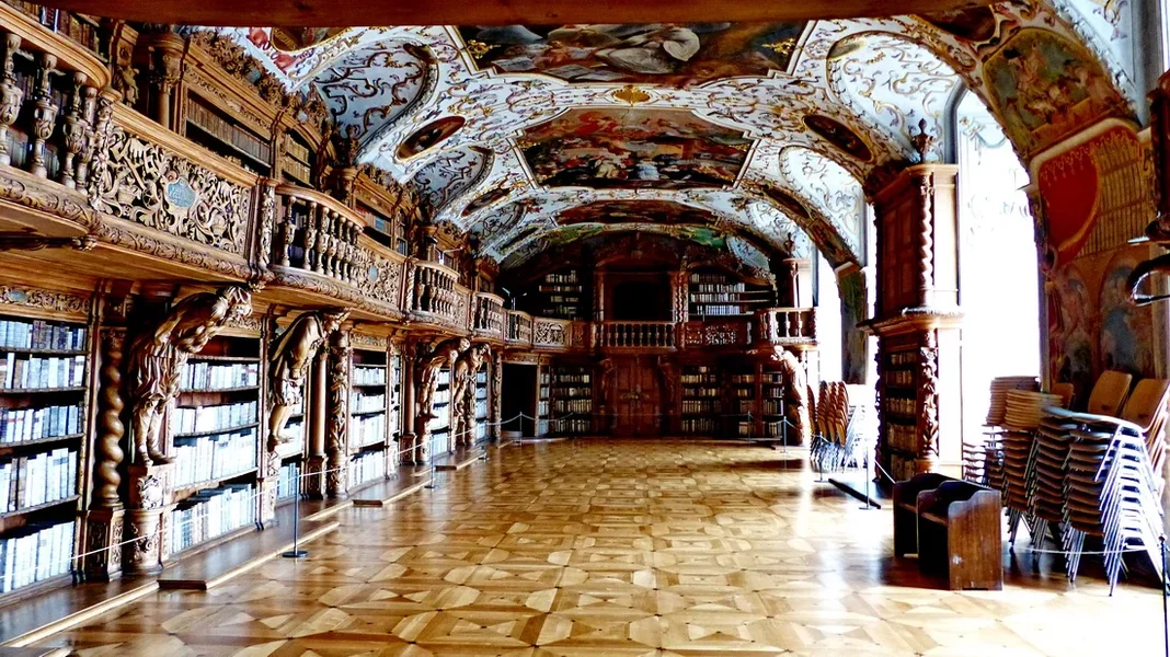 KLOSTER_BIBLIO.webp