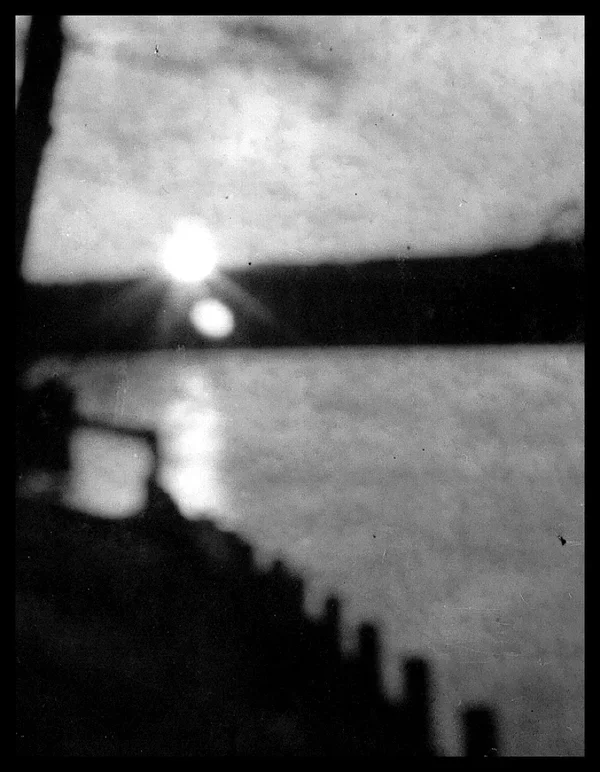 _small_1972-01 Sonnenuntergang am Schlachtensee mit Lochkamera.webp