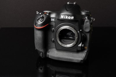 Nikon D$-1.jpg