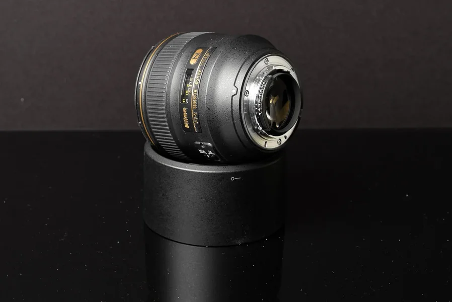 Nikkor 85-2.webp