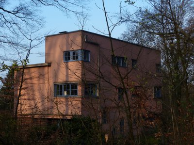 BAU_HAUS.JPG