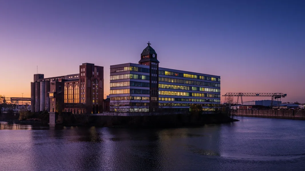 2017-11-22DUS_Medienhafen_GFX-1055.webp