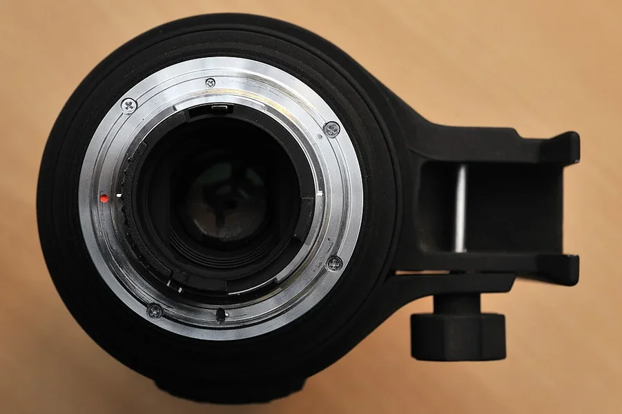 Sigma150-500_rueck.webp