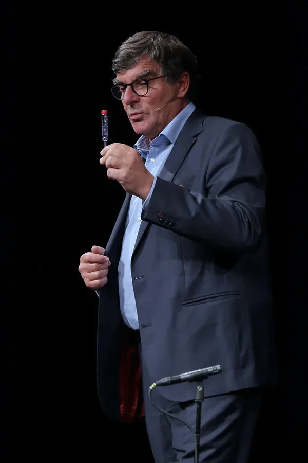 2018-06-02-12-13-18_0009_Flurin Caviezel.webp