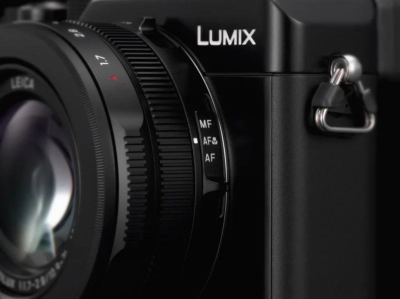 031-FY2018-Panasonic-LUMIX LX100 II-produktbild-focus-switch.webp