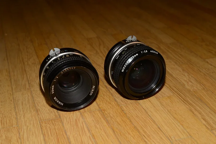 Nikon_Obj_front.webp