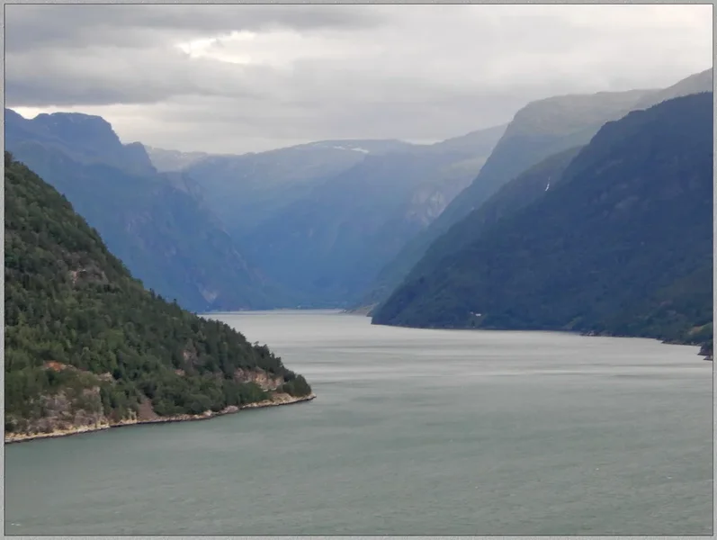 0435 Hardangerfjord N.webp 0435 Hardangerfjord N.webp