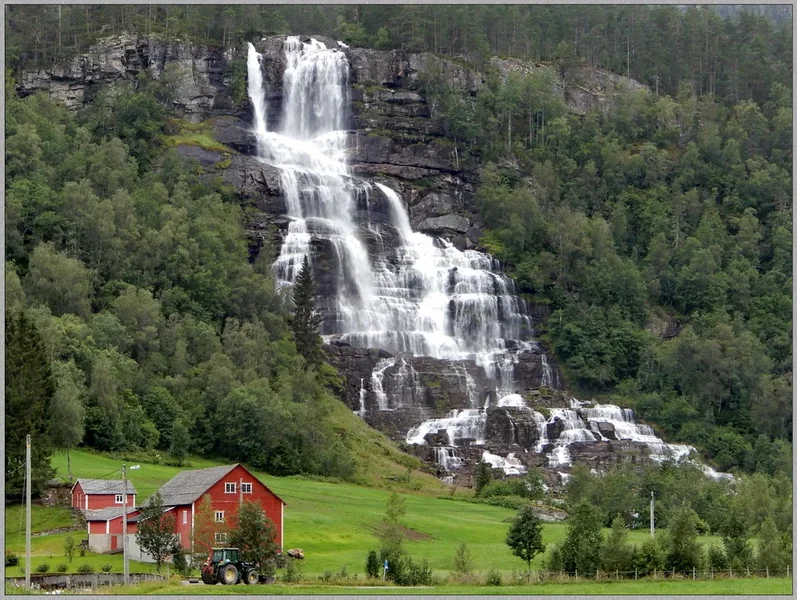 0439 Voss Tvindefossen N.webp 0439 Voss Tvindefossen N.webp