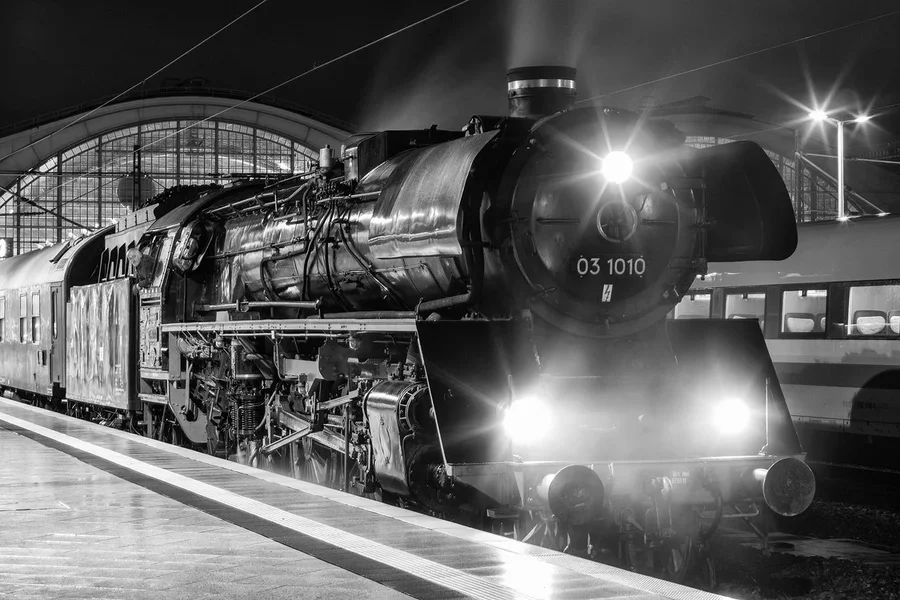 2015-11-07_03 1010-2  ABFAHRT  LE  HBF_MG_2441-2.webp