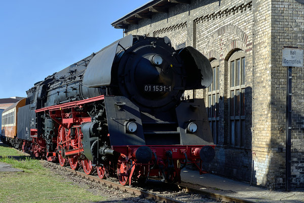 DR_01_1531-1_im_BW-HALLE_P_2016_SOMMERFEST_ZWEITE_AUSARBEITUNG_GIMP_DSC1504_WEB.jpg DR_01_1531-1_im_BW-HALLE_P_2016_SOMMERFEST_ZWEITE_AUSARBEITUNG_GIMP_DSC1504_WEB.jpg