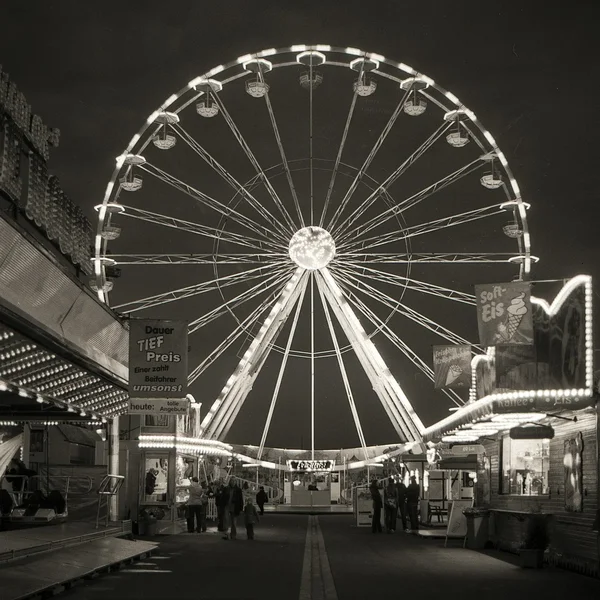 comp_RIESENRAD-1-1200-TIF.webp