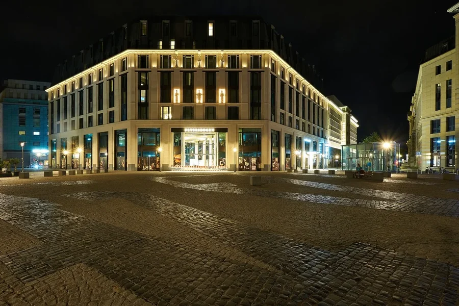 2020-08-21_LE_bei_NACHT_DSF7166.webp