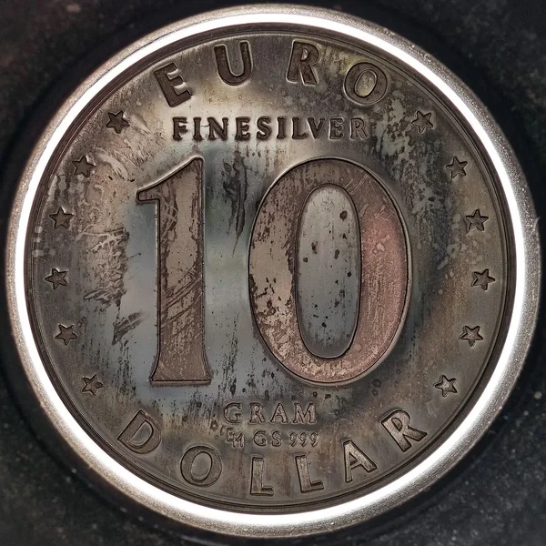 10_EURO_DOLLAR_1360909.webp