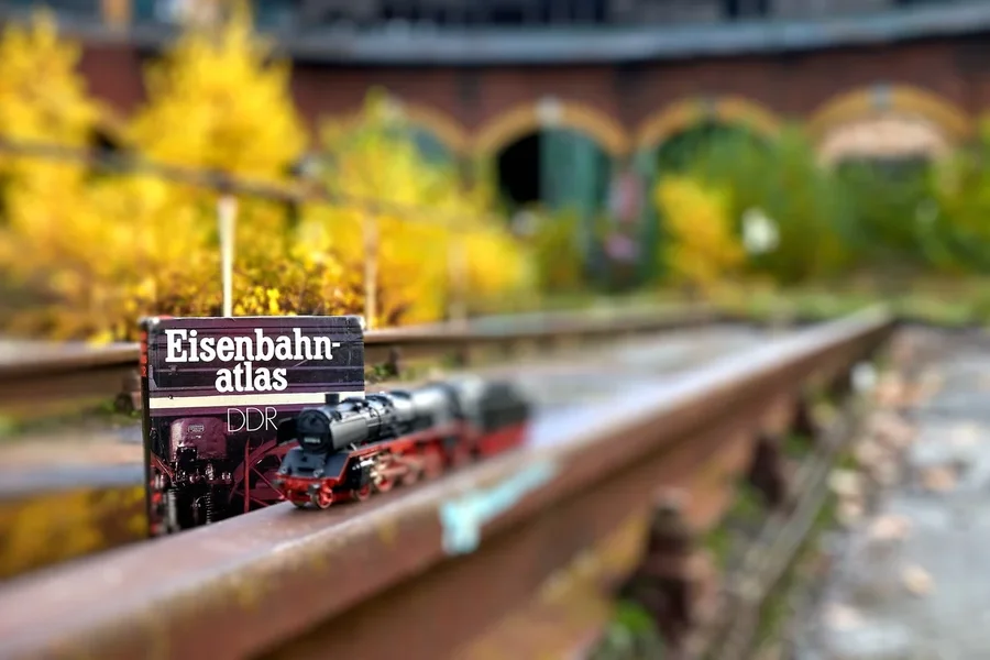 2020-11-14_BÜCHER_DAMPFLOKSCHUPPEN_DSF7251.webp