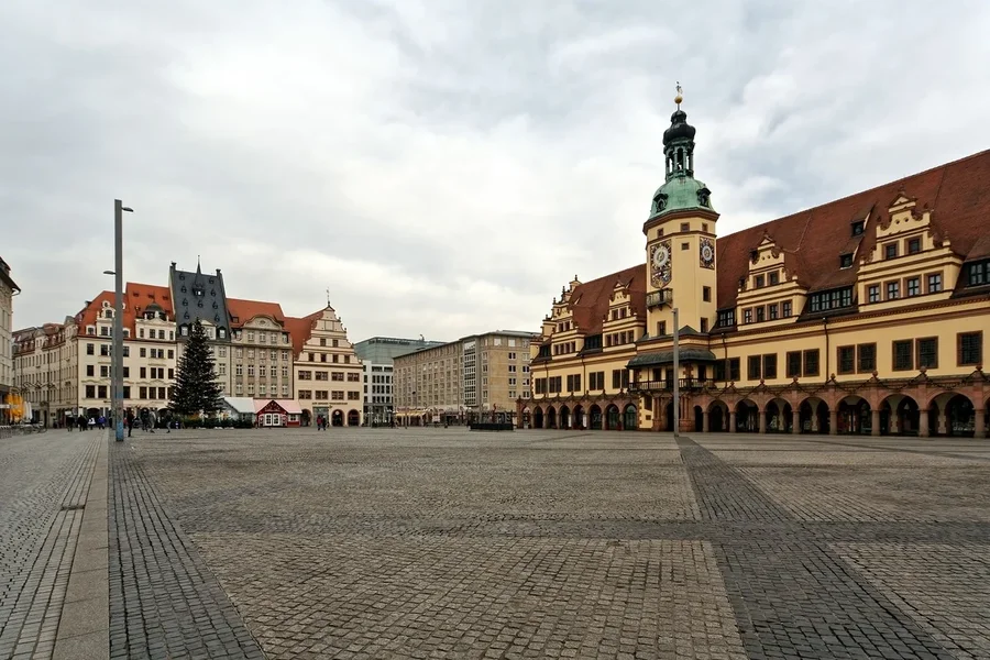 2020-12_06_ALTER_MARKT_LE_MG_9455_DxO.webp
