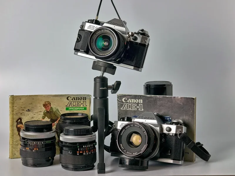 2021-01-19_CANON_AE1_MIT_ZUBEHÖR_1370029.webp