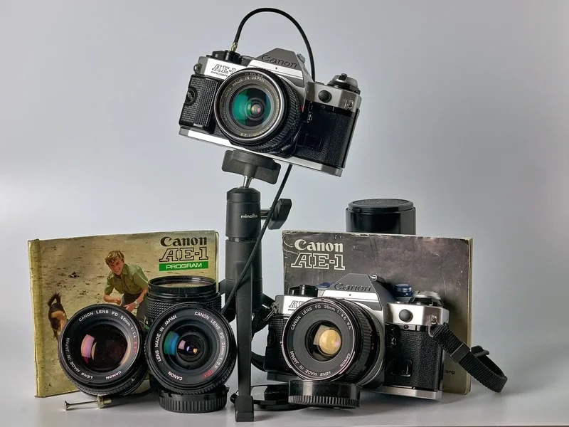 2021-01-19_CANON_AE1_MIT_ZUBEHÖR_1370032.webp
