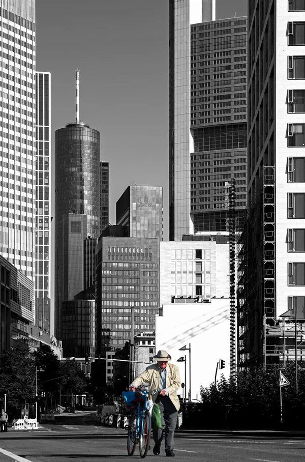 walk-the-line-ck.webp