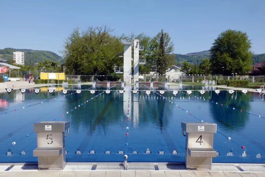 ParkbadSportbeckenMittelteilCL1856.FINFINFIN_999x666.webp