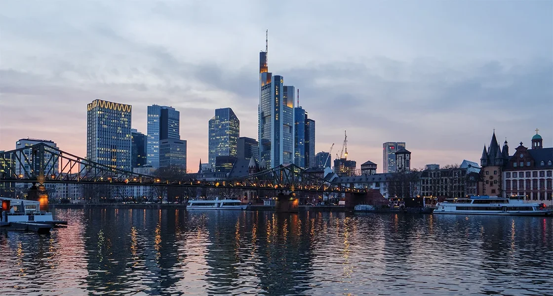 ci_PG9_6747-49_HDR.webp ci_PG9_6747-49_HDR.webp