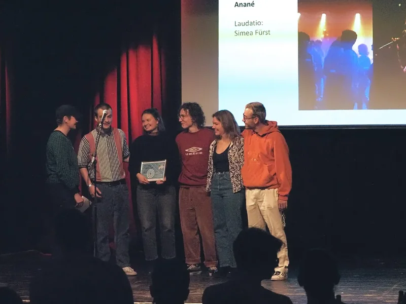 11-20221119_193359_0003.jpg