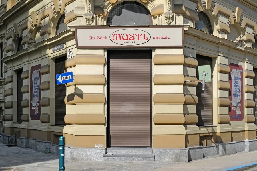 BäckereiMöstlEisenhandstrQ2_1498x1000.webp