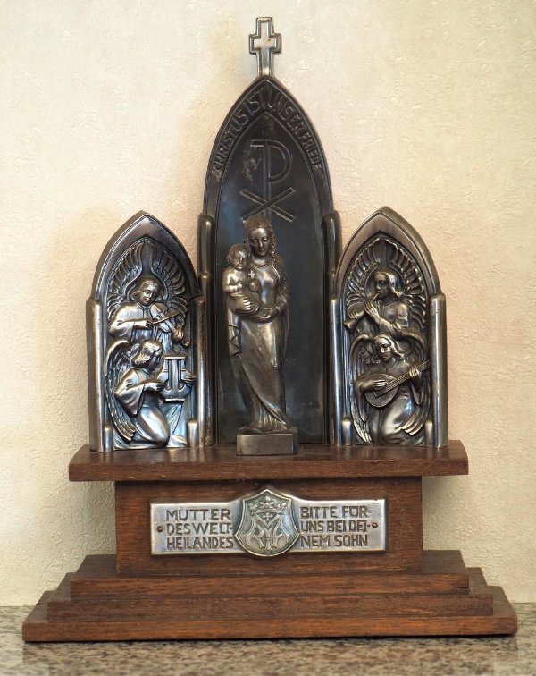 090623 Hausaltar-001.jpg