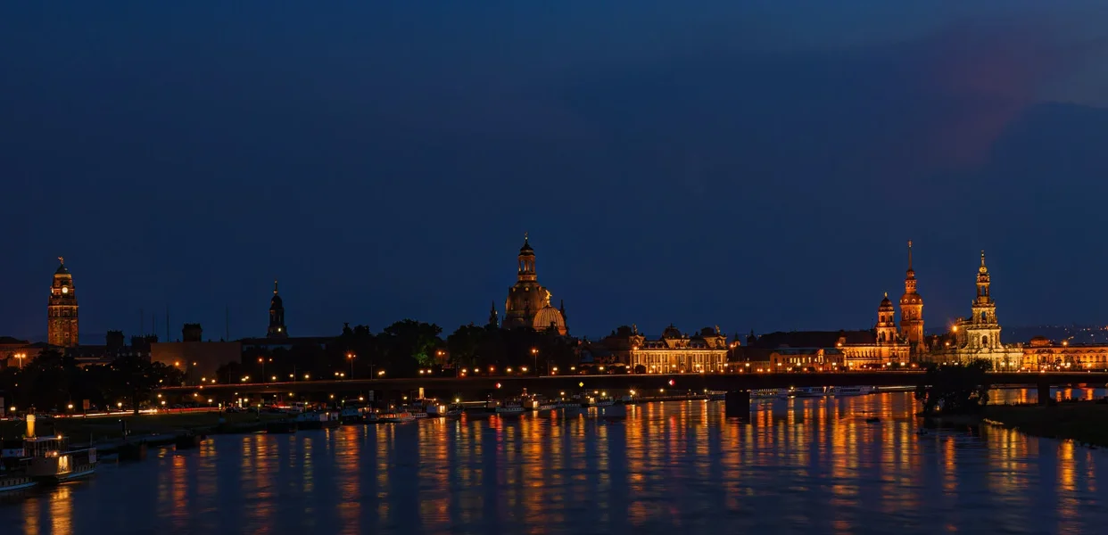 Nachts in Dresden.webp