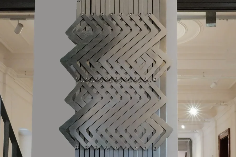 ReadymadeKunstuniRaumteilermUmfeldQ3_1500x1000.webp