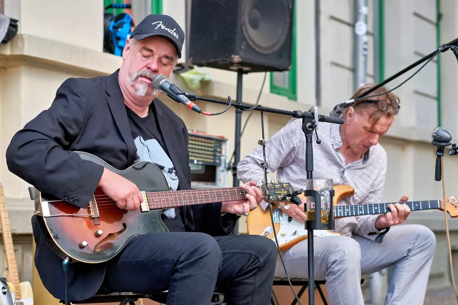 2023-06-17  ELSTERBLUESBAND  FUJI E-X3_DSF0259_Radiant.webp