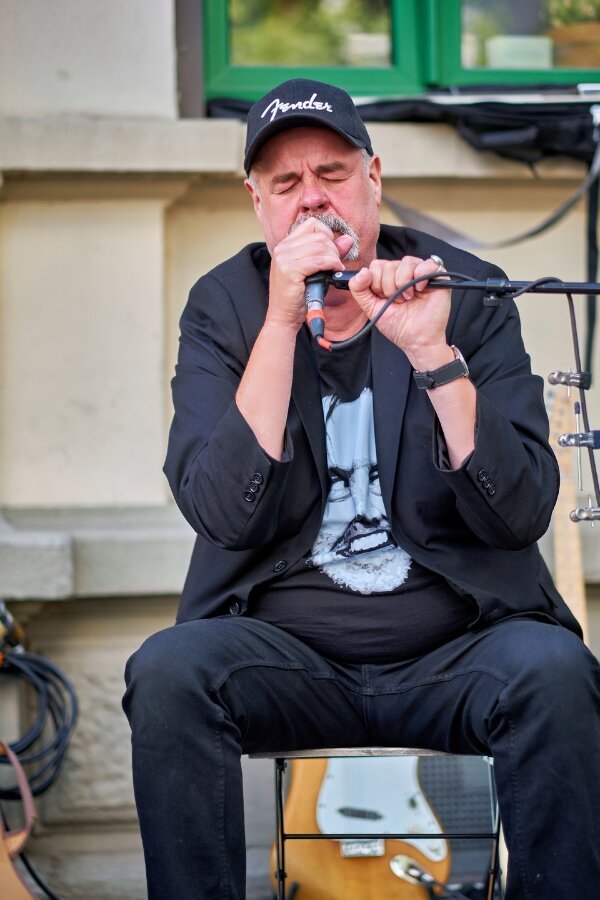 2023-06-17  ELSTERBLUESBAND  FUJI E-X3_DSF0844_Radiant.jpg