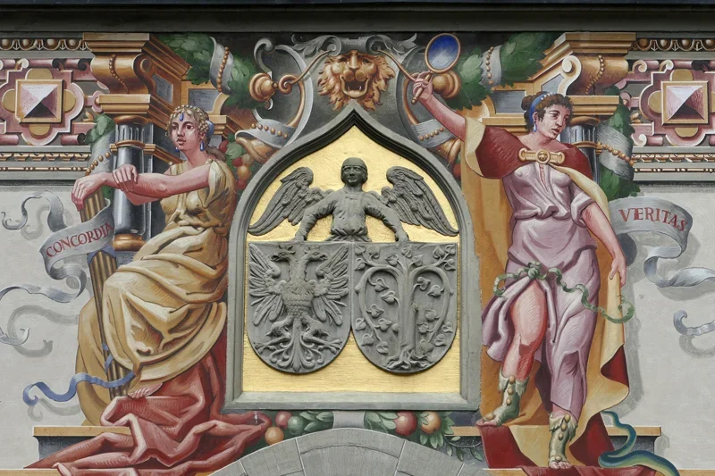 LindaualtesRathausOberteilDETAILMitteV5.webp