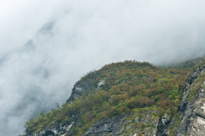Nebel im Geiranger Fjord.jpg