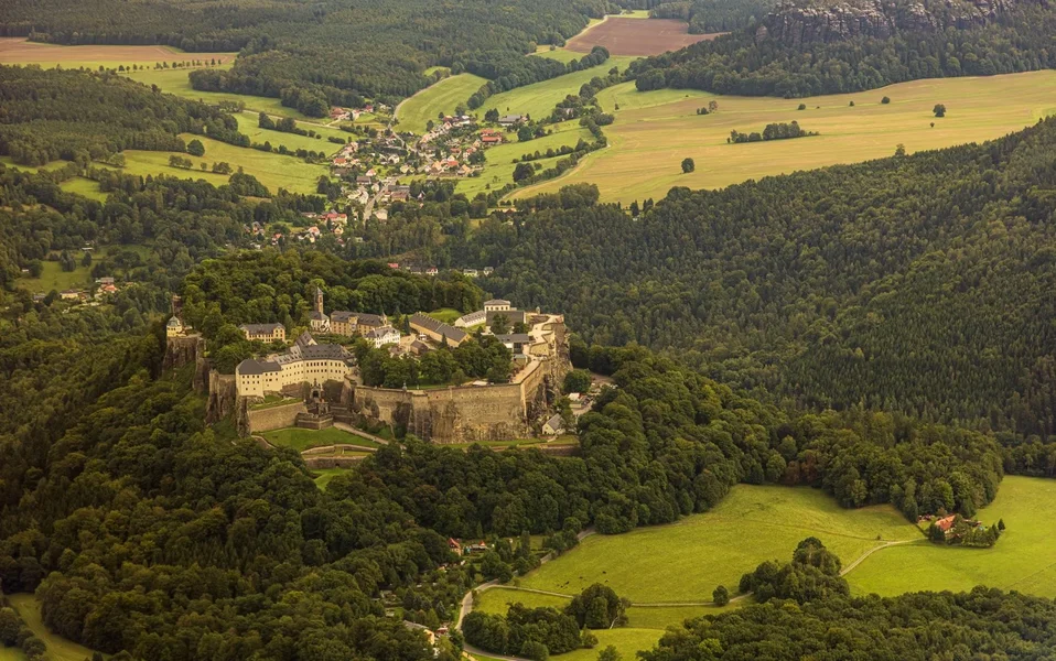 Königstein aus der Luft.webp