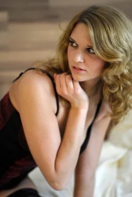 Lara04.webp