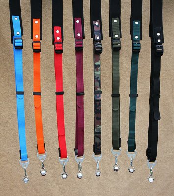 Uni-Farben von links  nach rechts         Blau, Orange, Rot,Himbeer Tarnfarbe,Oliv,Grün, Schwarz.jpg