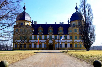Schloss Seehof 1.jpg
