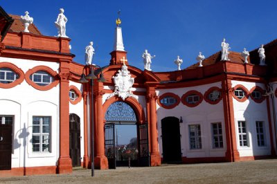Schloss Seehof 4.jpg