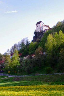 Burg Egloffstein 2.jpg