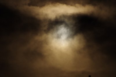 Der Mond brennt.jpg