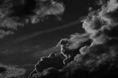 Mono Wolken 01 (Medium).jpg