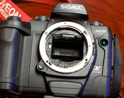 Sigma_SD9_Canon_mount_4.jpg