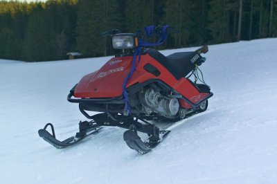 snowmobil-01.jpg