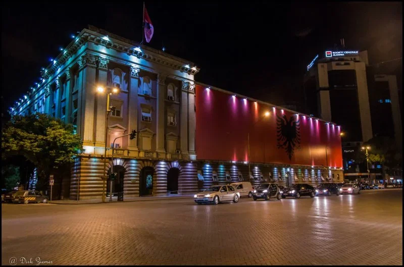comp_Tirana.webp